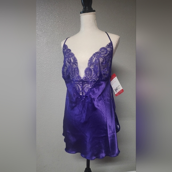 Intimates Lingerie - Picture 5 of 7